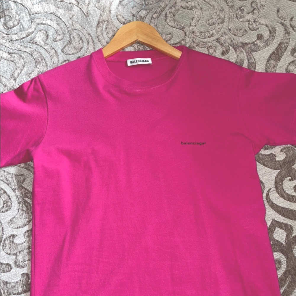 Hot pink Balenciaga tee